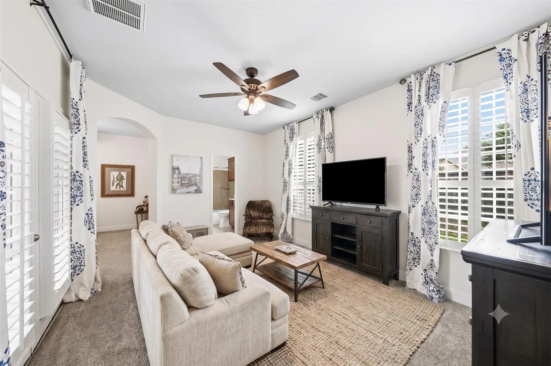 Photo of 17610 Strackfield Lane