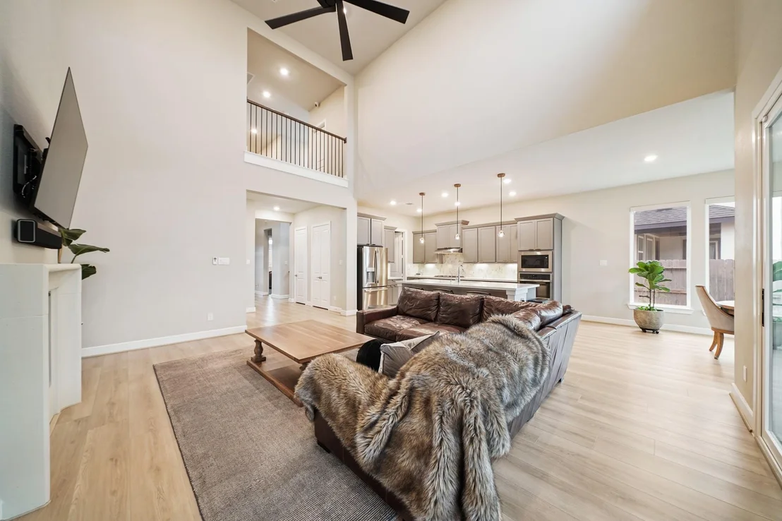 Photo of 23911 Primrose Garden Road