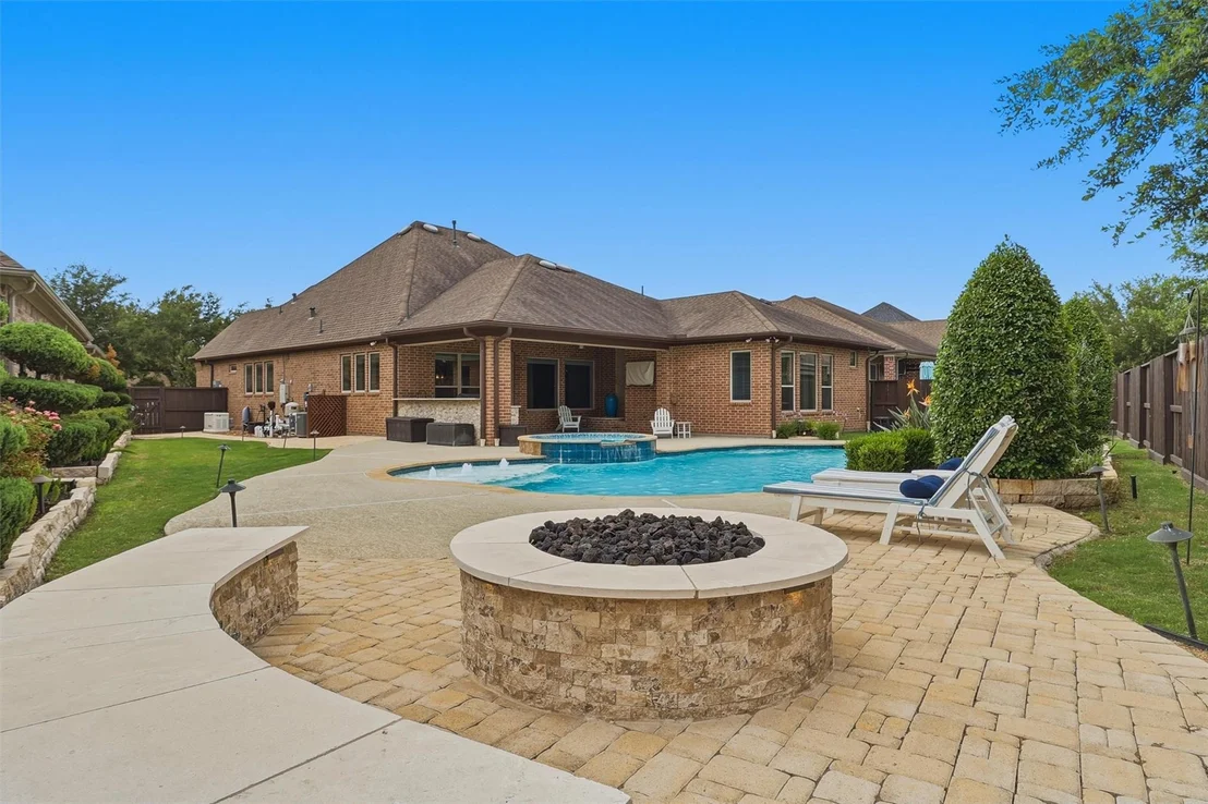 Photo of 6710 Pioneer Trail