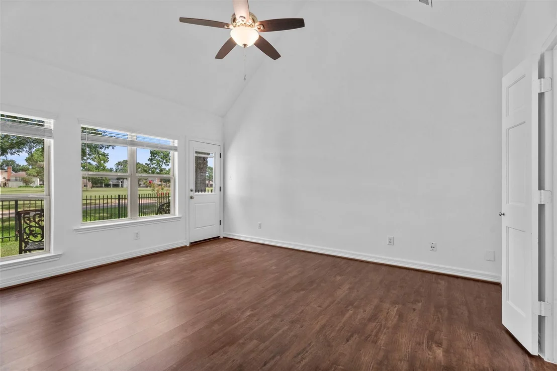Photo of 7635 Ameswood Road