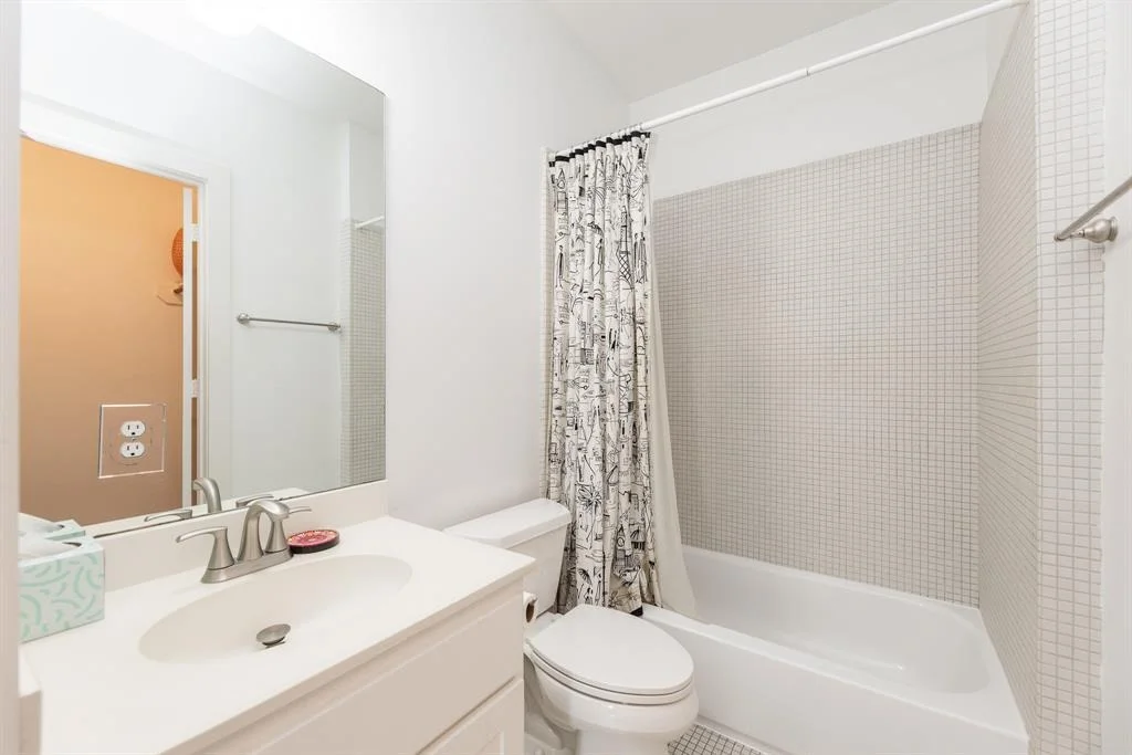 Photo of 906 Willard Street