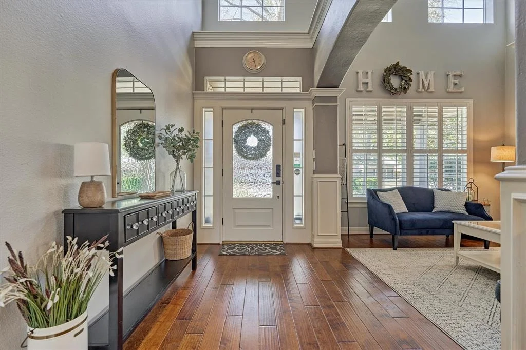 Photo of 86 S Clovergate Circle