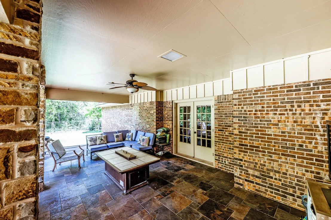 Photo of 1100 Broadmoor Drive