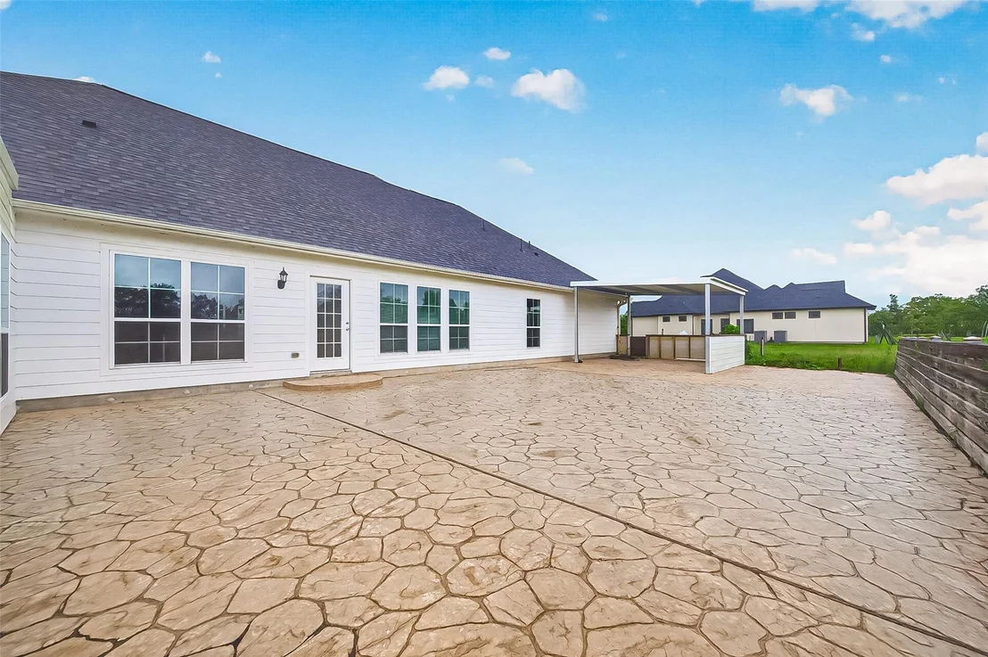 Photo of 22519 Chenango Lake Drive