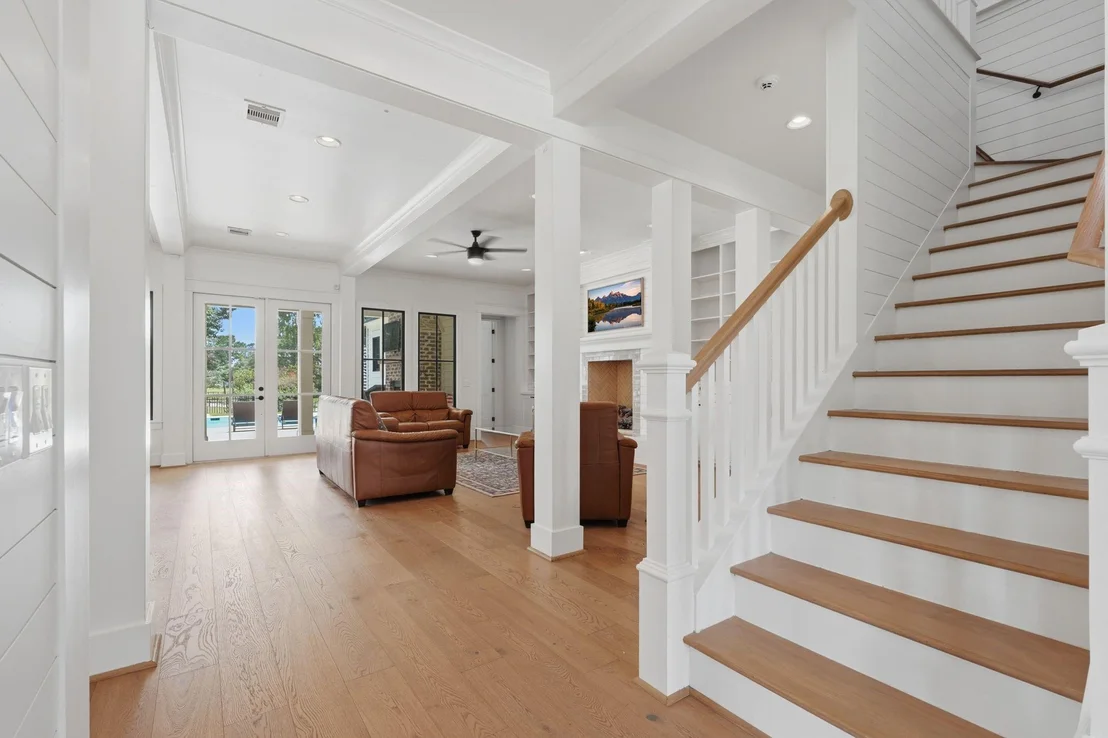 Photo of 6533 Auburn Lakes Drive