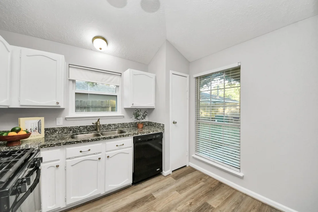 Photo of 6715 Bluebottle Lane