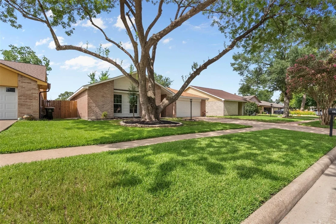 Photo of 19218 Cypress Harbor Drive