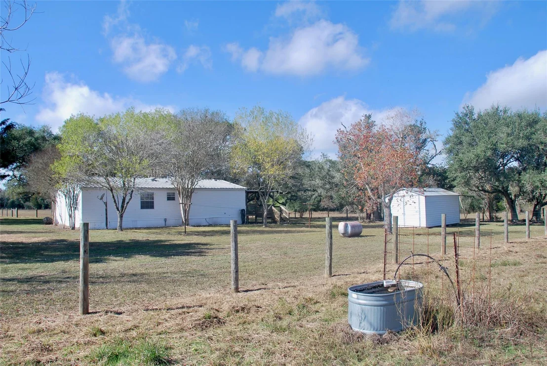 Photo of 415 County Road 457