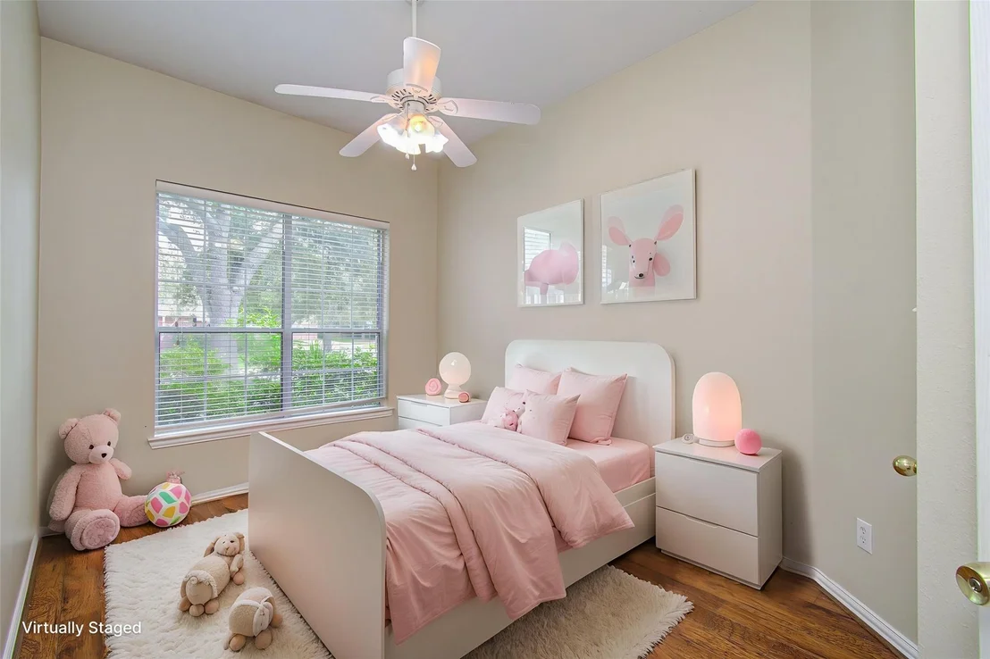 Photo of 18223 Heathridge Lane
