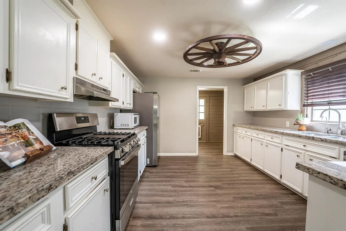 Photo of 12049 Clark Lane