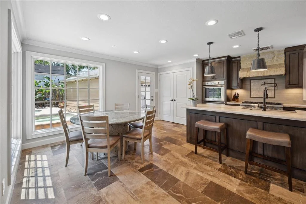 Photo of 14843 Oak Bend Drive