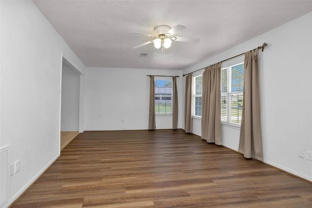 Photo of 814 Whipporwill Road