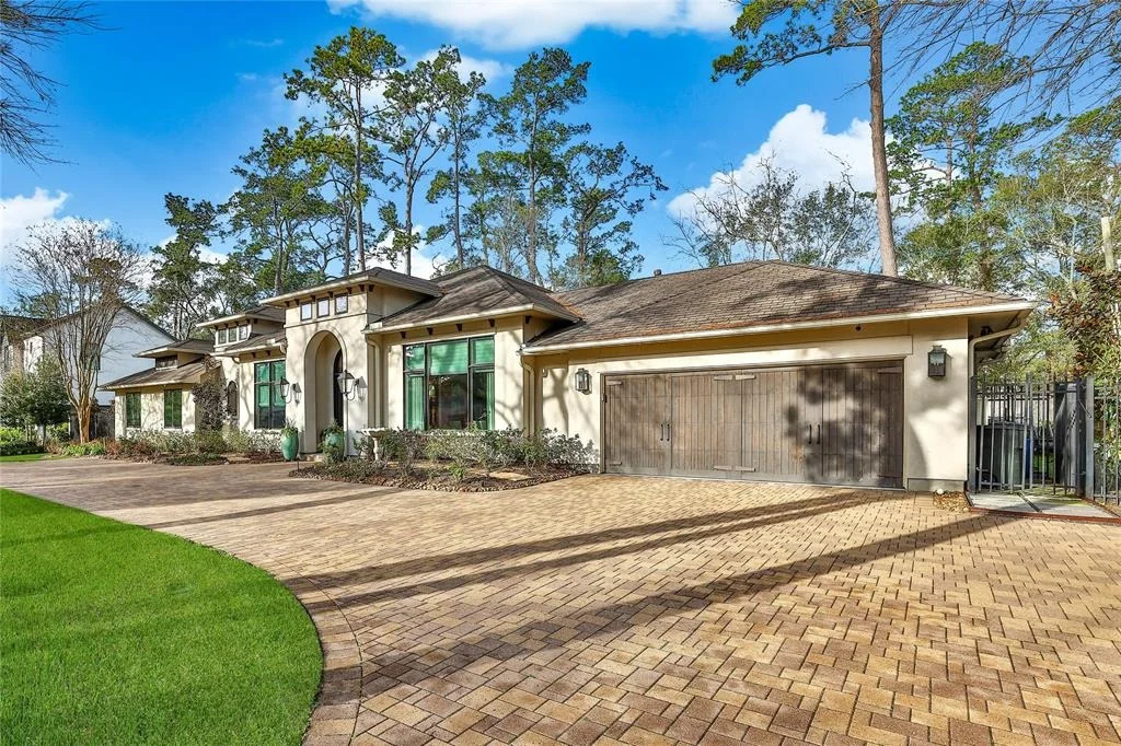 Photo of 42 Carolane Trail