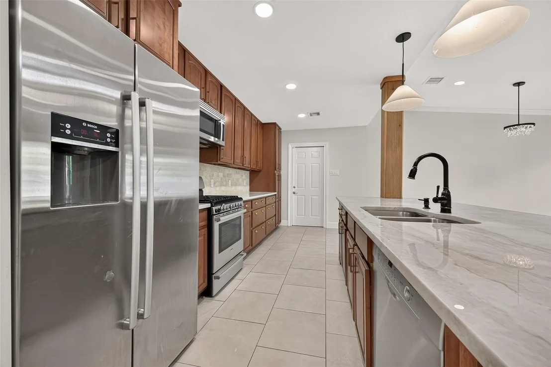 Photo of 11126 Cedarhurst Drive