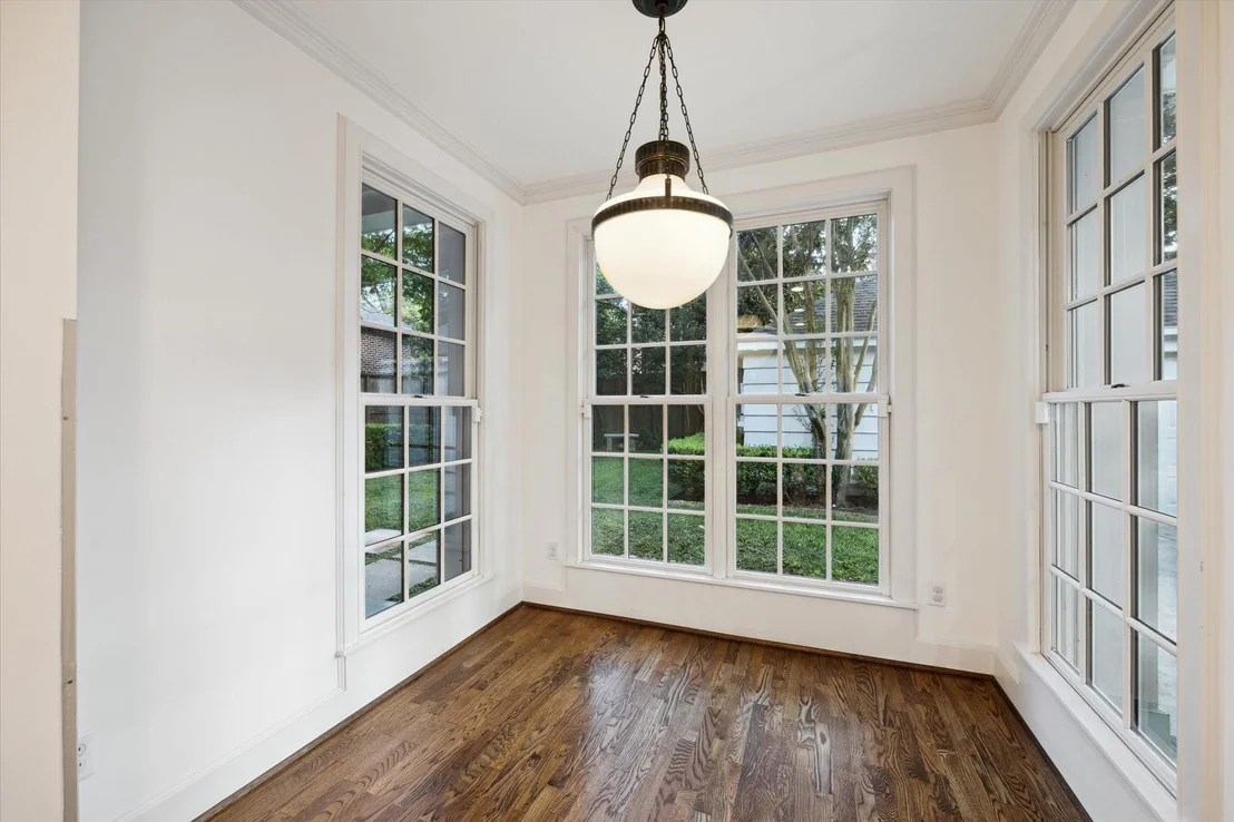 Photo of 2233 Pelham Drive
