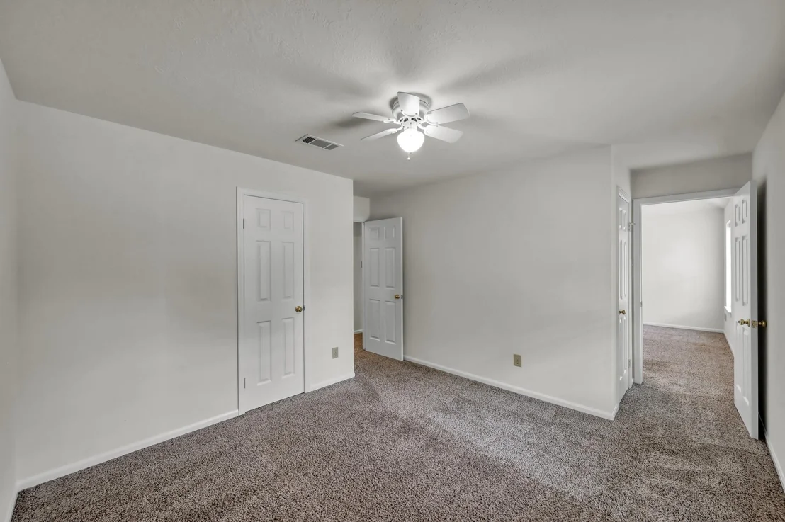 Photo of 114 Regency Way
