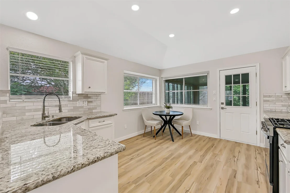 Photo of 3236 Lee Circle