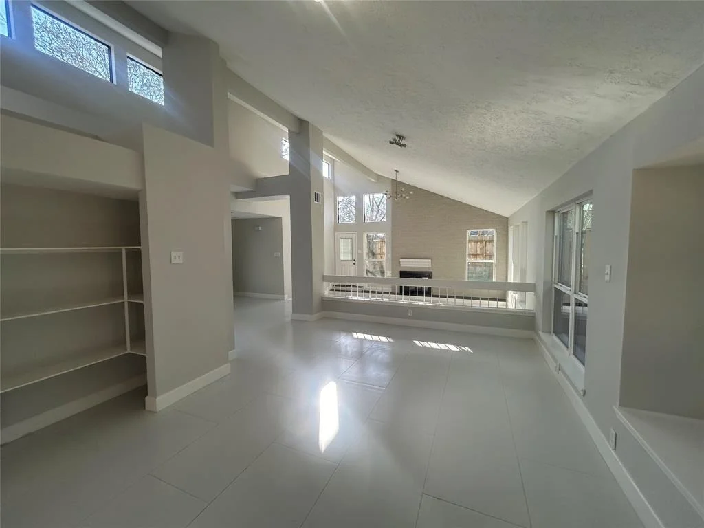 Photo of 6119 Fuller Street