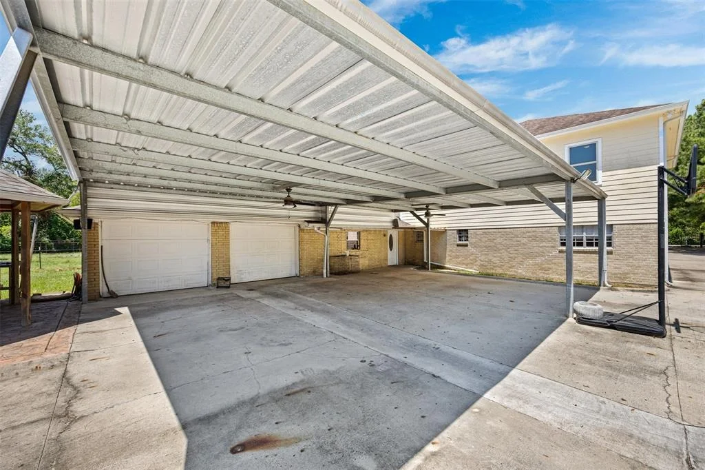Photo of 16616 Shady Lane