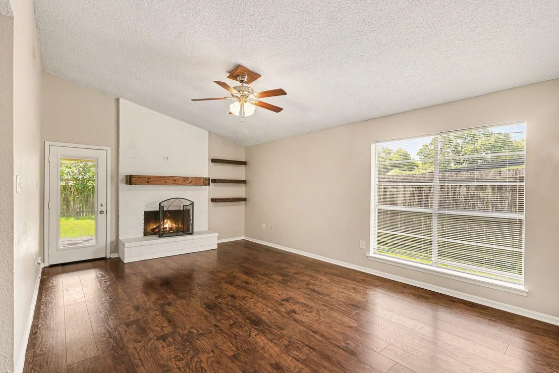 Photo of 7307 Willow Oak Drive