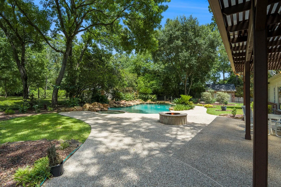Photo of 8702 Holly Hills Drive