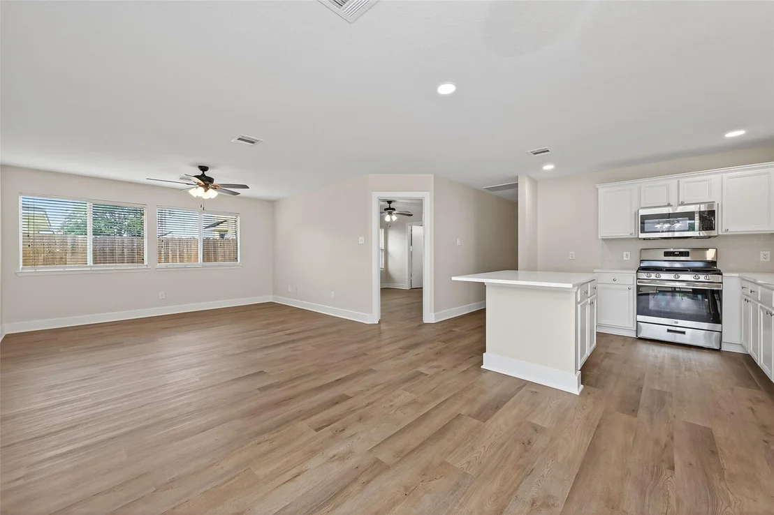 Photo of 21090 Aldens Oak