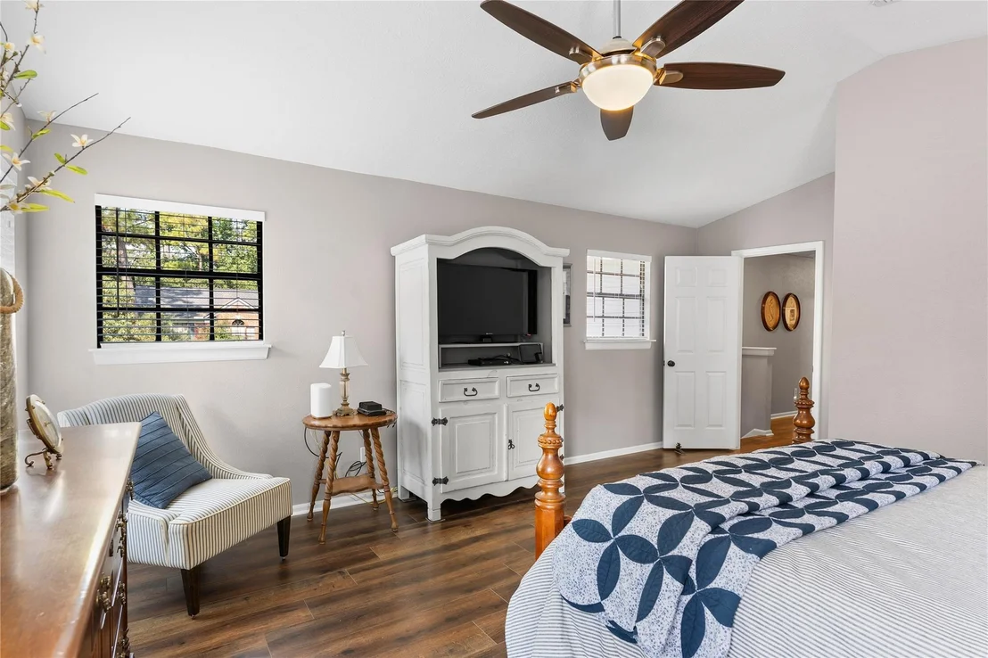 Photo of 34 Eagle Rock Place
