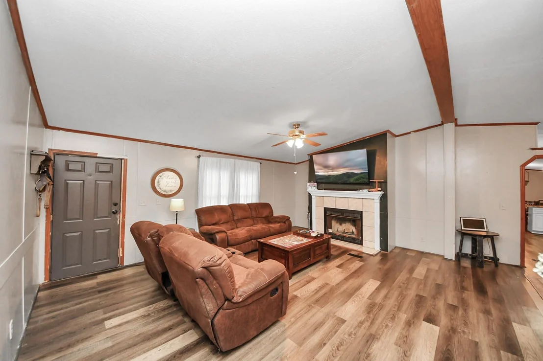 Photo of 15713 Hinkel Road