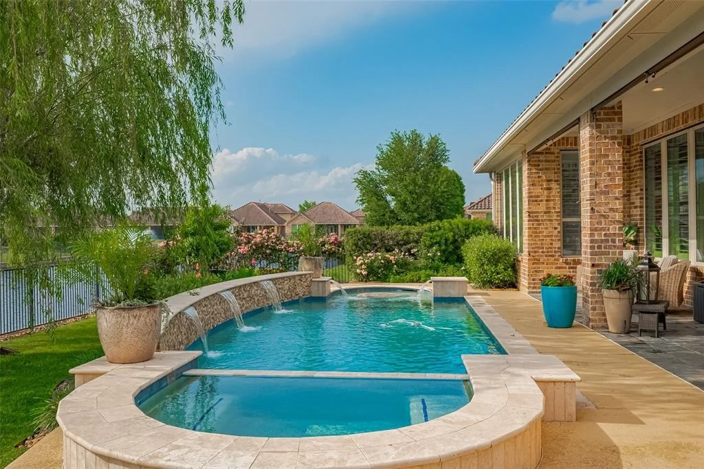 Photo of 7 Edgemont Court