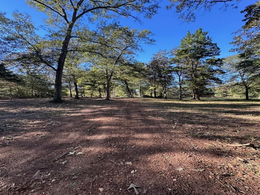 Photo of 10695 Magnolia Drive