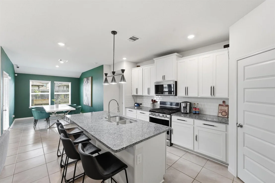 Photo of 1007 Modesto Drive