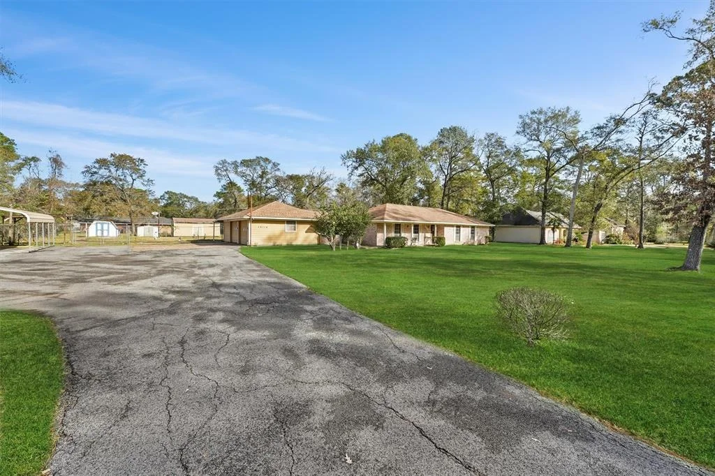 Photo of 12114 Advance Drive