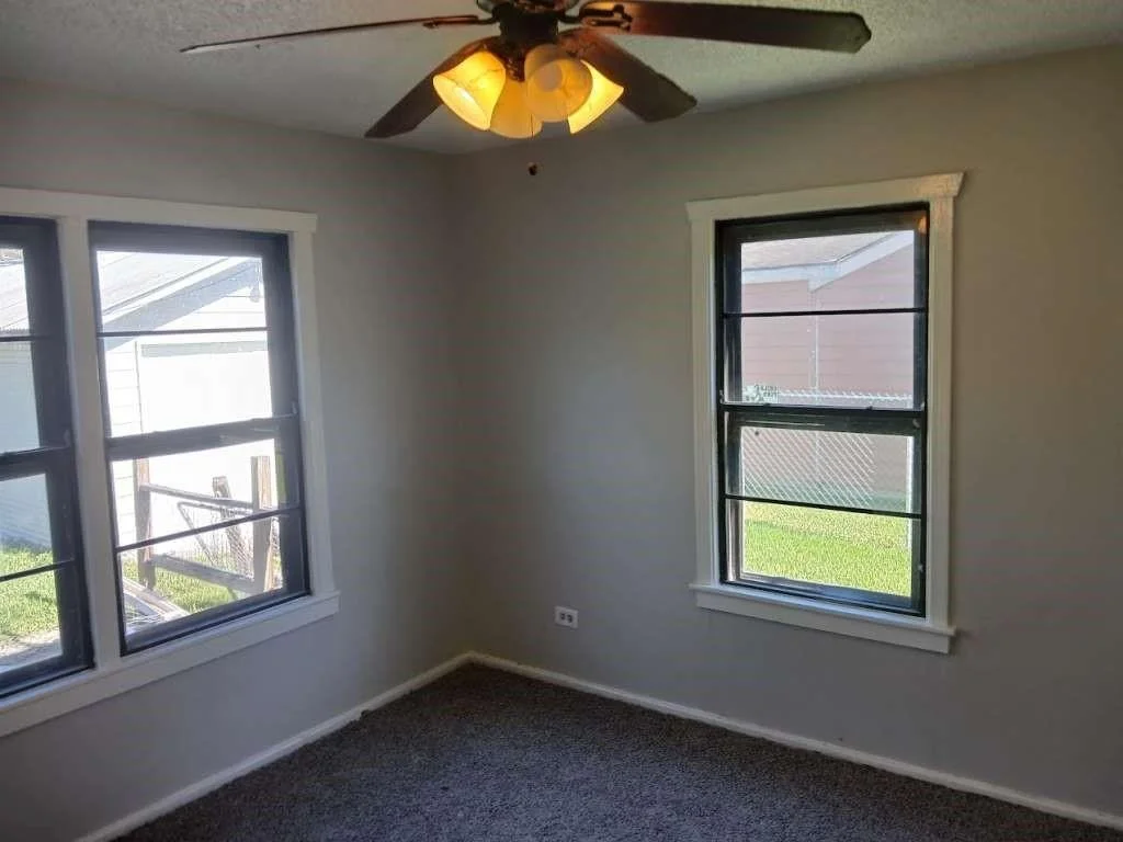 Photo of 2302 Oaklawn Drive