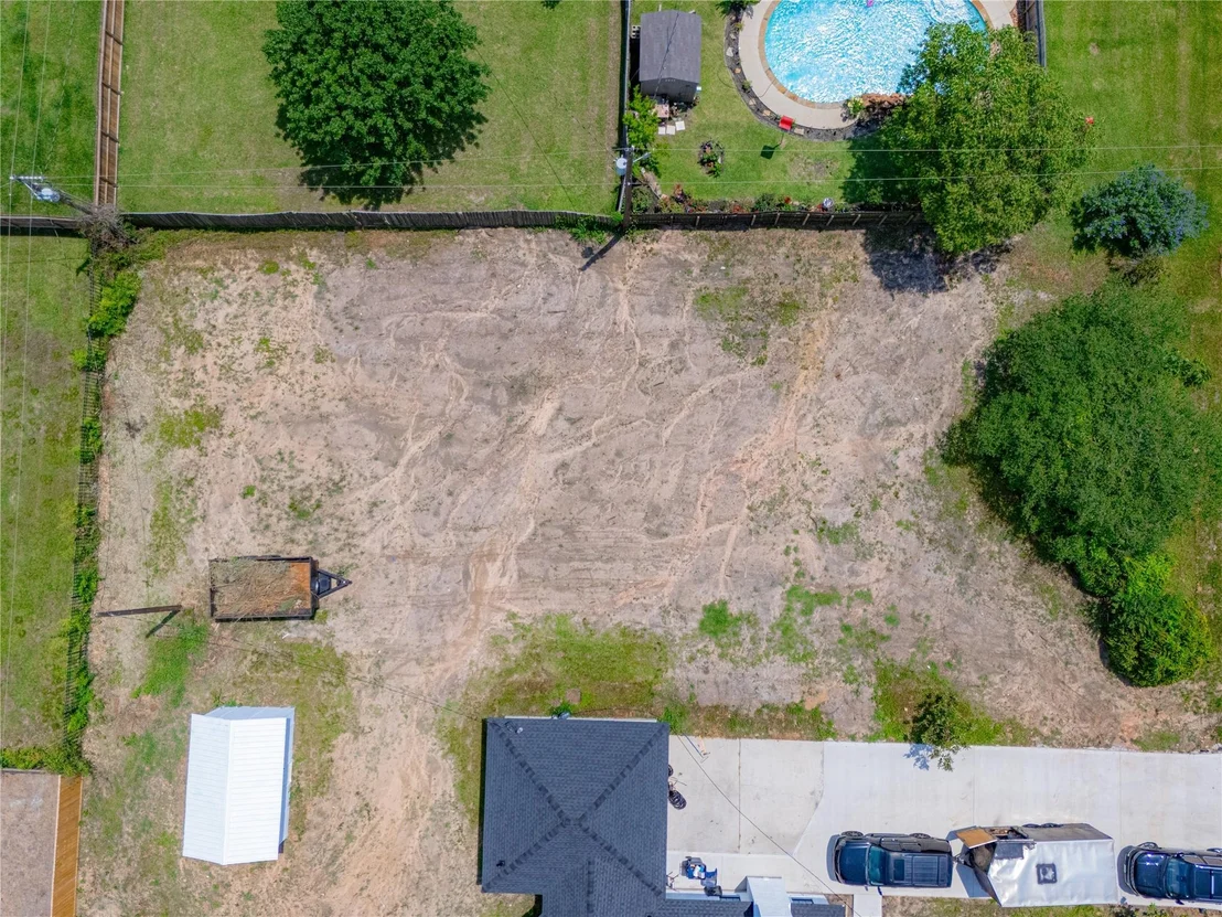 Photo of 10420 Valley Drive N