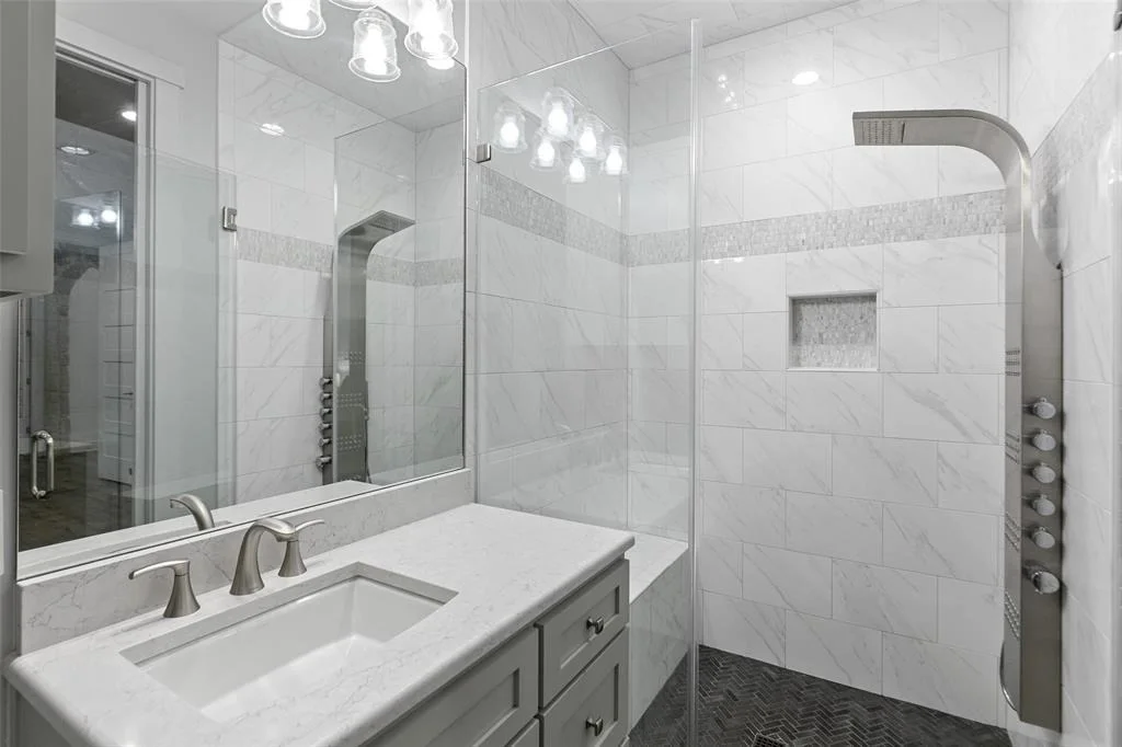Photo of 815 Valley View Trail
