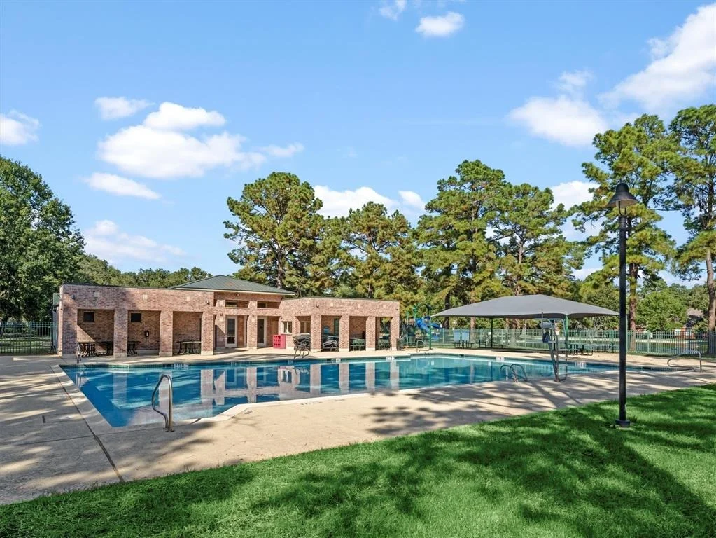 Photo of 16111 Birchview Drive