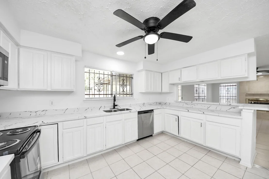 Photo of 13402 Pecan Oak Drive