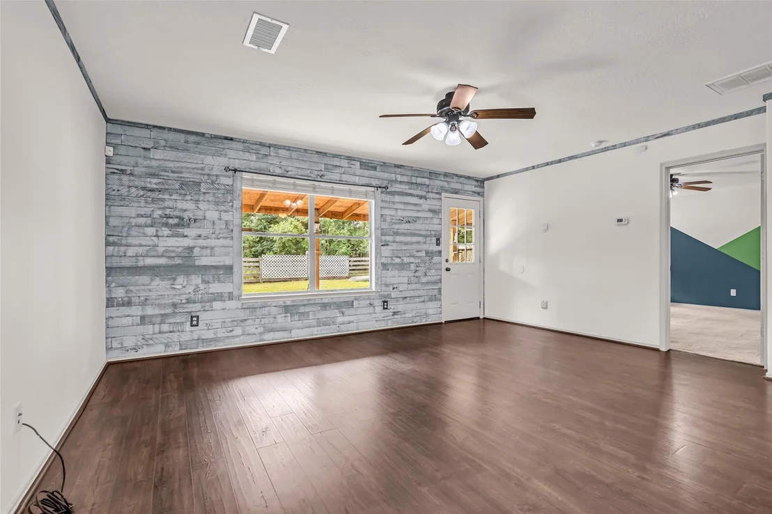 Photo of 9738 Gulfstream Drive