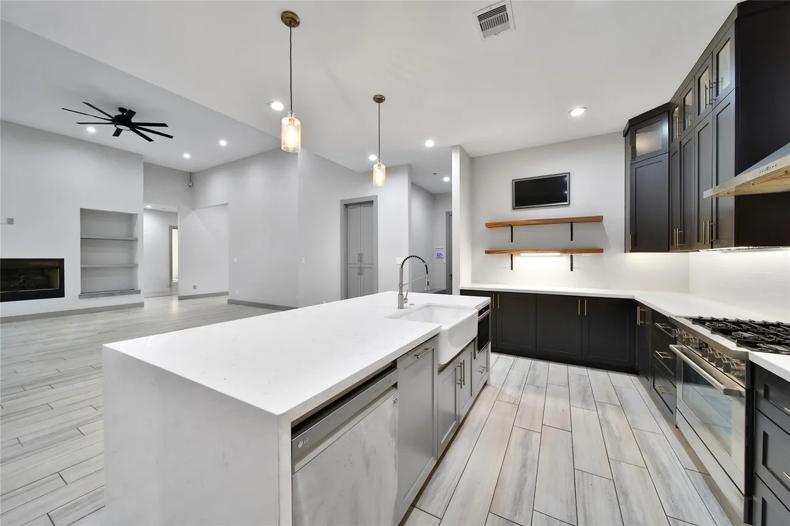 Photo of 25218 Melanie Pointe