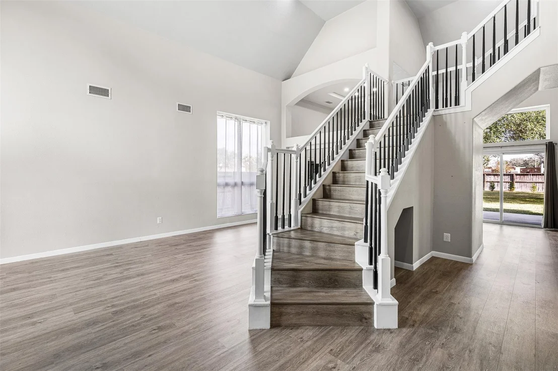 Photo of 6703 Walnut Square