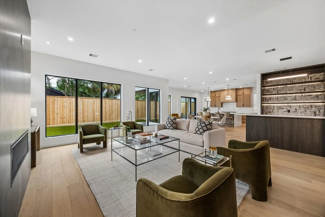 Photo of 6213 Overbrook Lane