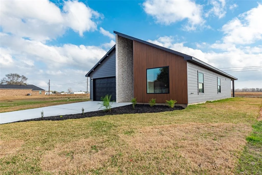 Photo of 1302 Sailfish Dr