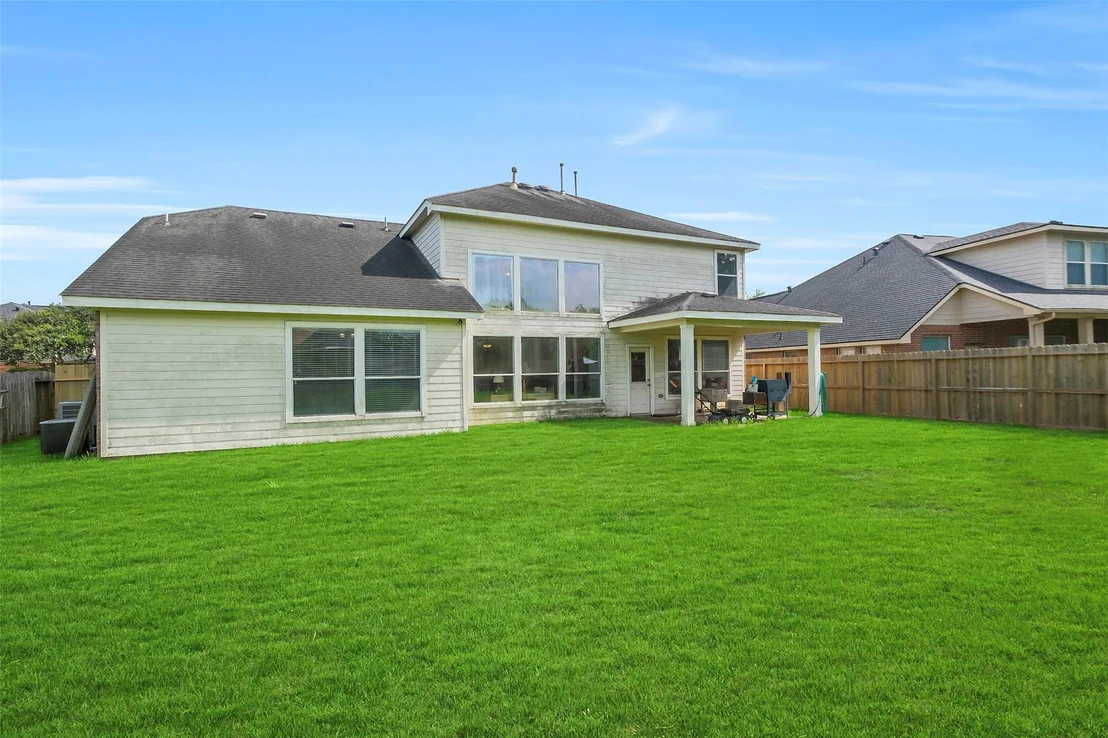 Photo of 8915 High Ridge Lane