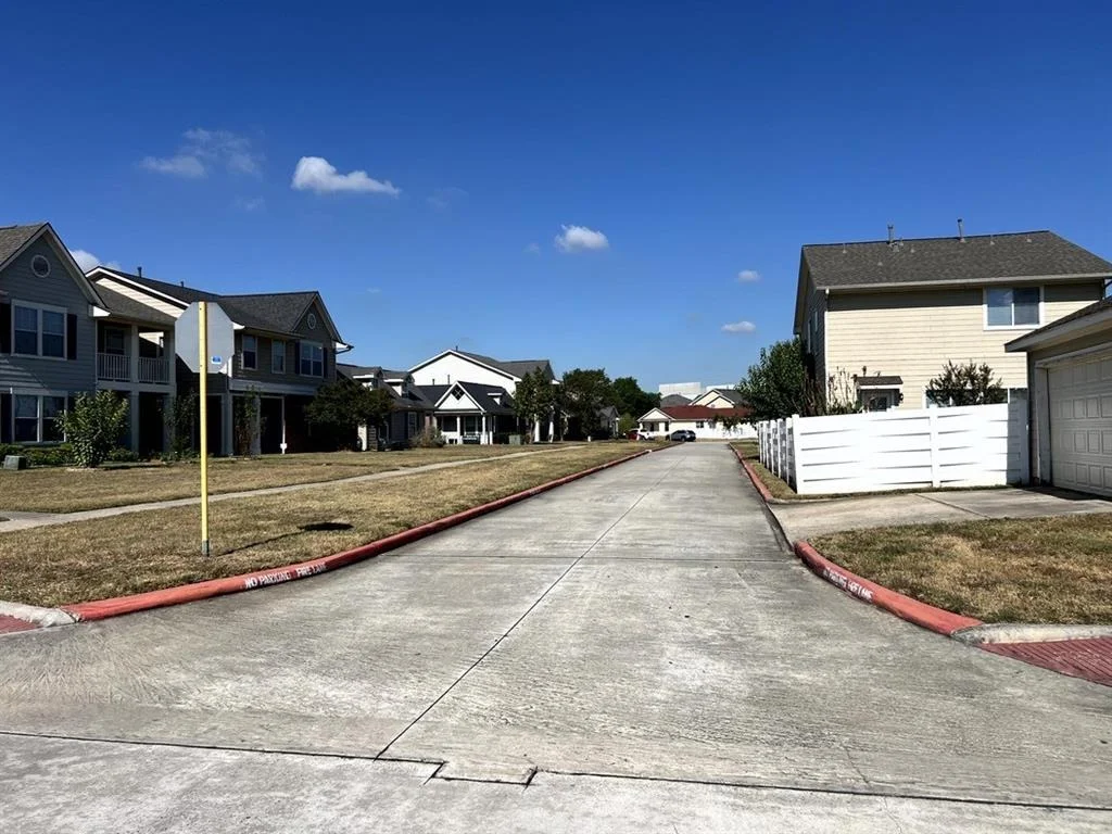 Photo of 1007 Grassy View Drive