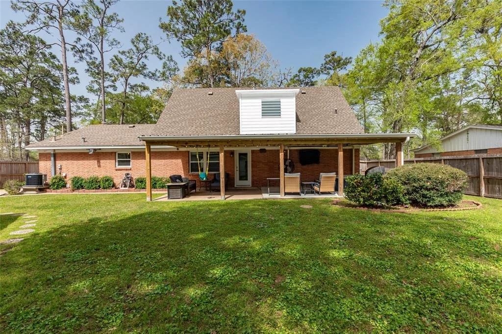 Photo of 1050 Royal Oak Drive