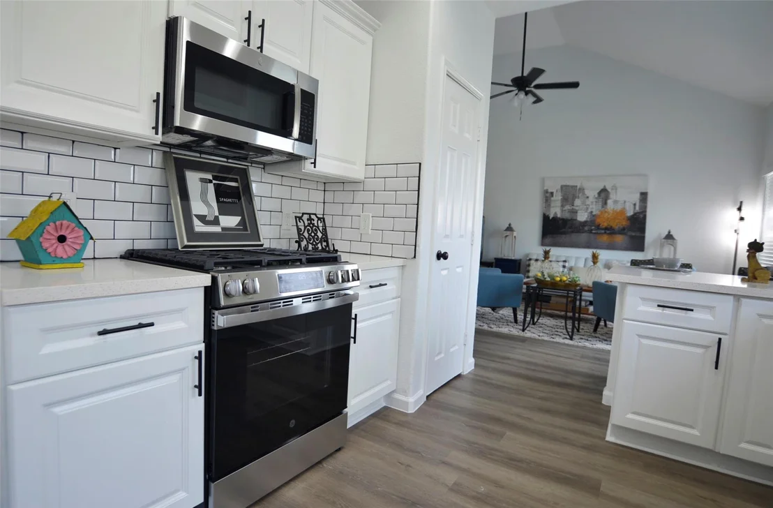 Photo of 6718 Poplar Bend Lane