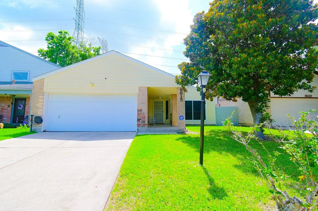 Photo of 8615 Belle Park Drive