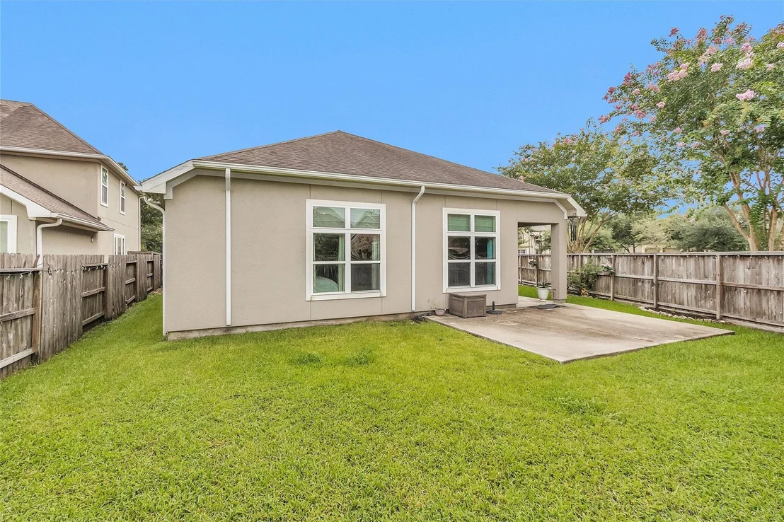 Photo of 7411 Lynnbrook Falls Lane