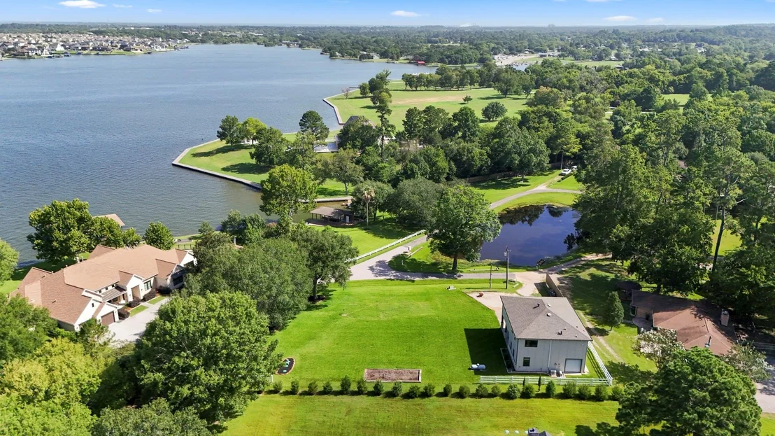 Photo of 9239 Lake Conroe Drive