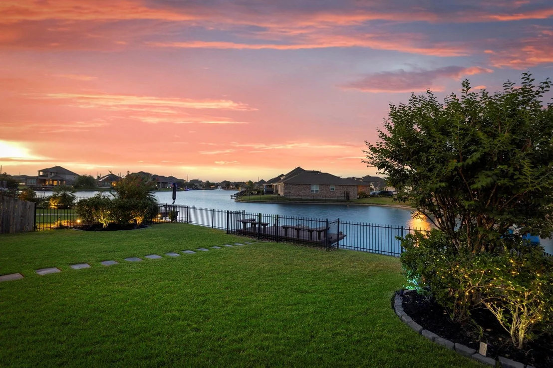 Photo of 3635 Lake Bend Shore Drive
